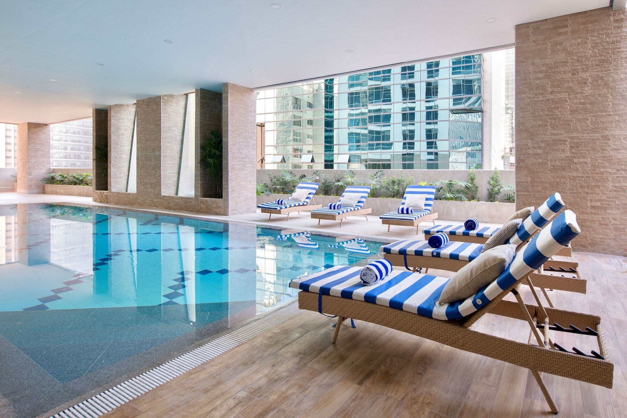 The Sphere Serviced Residences Managed By Hii Makati City Ngoại thất bức ảnh
