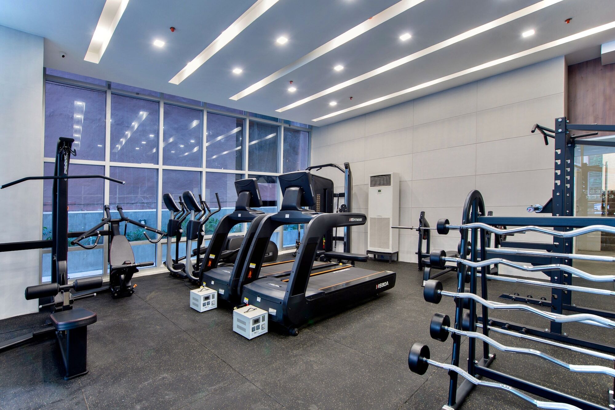 The Sphere Serviced Residences Managed By Hii Makati City Ngoại thất bức ảnh