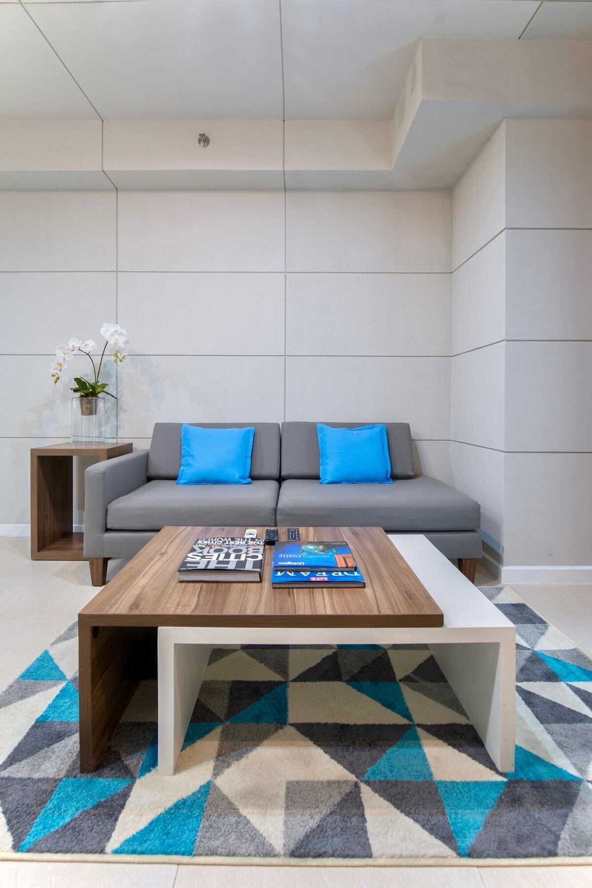 The Sphere Serviced Residences Managed By Hii Makati City Ngoại thất bức ảnh