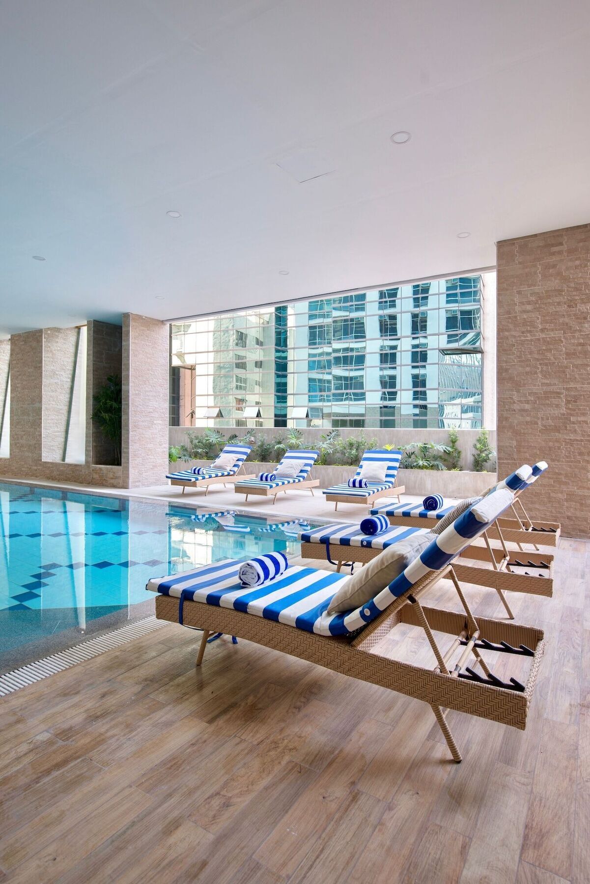 The Sphere Serviced Residences Managed By Hii Makati City Ngoại thất bức ảnh
