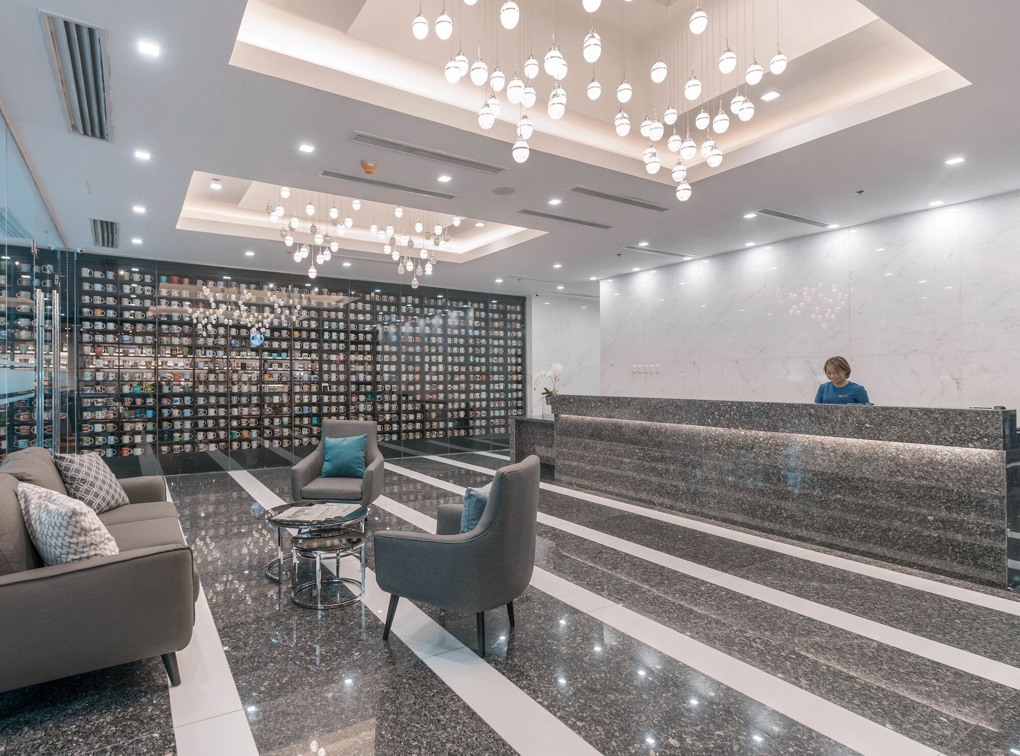 The Sphere Serviced Residences Managed By Hii Makati City Ngoại thất bức ảnh